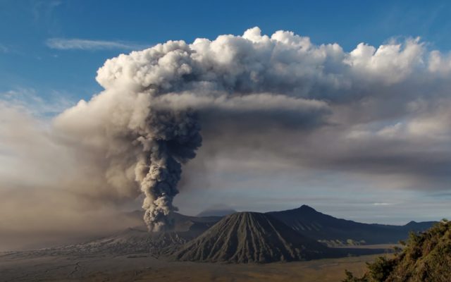 Empat Gunung Api Erupsi, Pemerintah Perkuat Kesiapsiagaan
